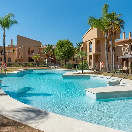 Apartamento 2br With Sea Views In Benahavis Estepona